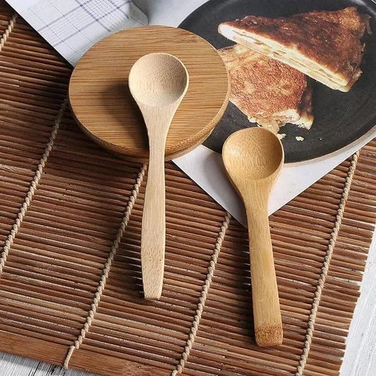 مجموعة من 6 ملاعق خشبية صغيرة