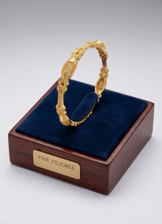 Elegant Filigree Gold-Plated, China Gold Bangle for Women