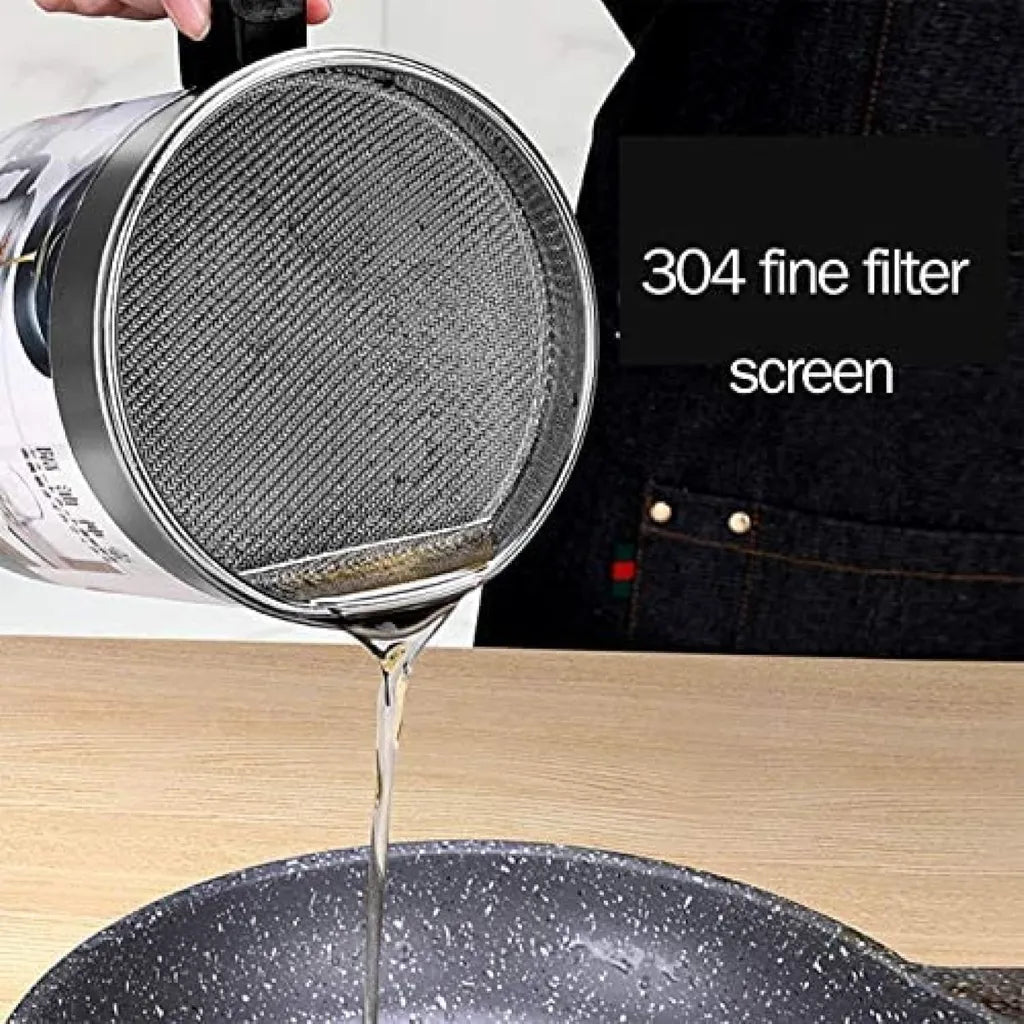 Oil Filter Jug with Stainless Steel Strainer 1.4L